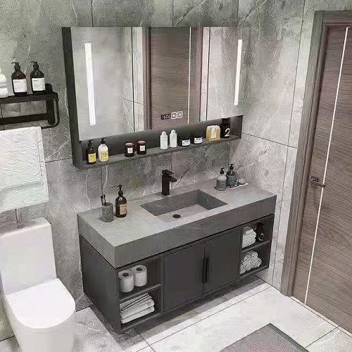 سینٹرڈ کاؤنٹر ٹاپس
